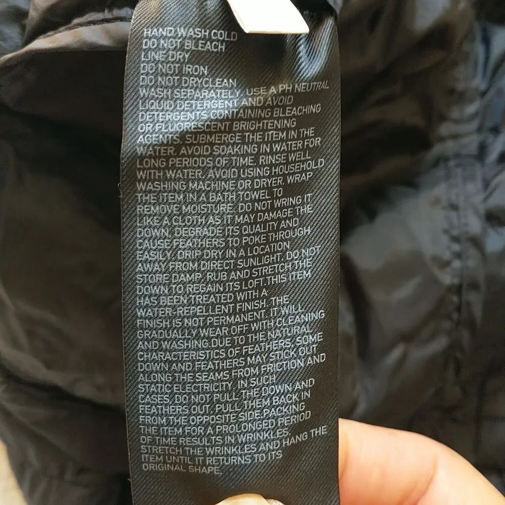 Uniqlo Ultra Light Down Compact Jacket Womens S Black Snap Button Quilted Puffer - Picture 7 of 8